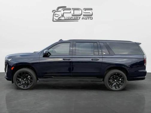 2023 Cadillac Escalade ESV Sport Platinum