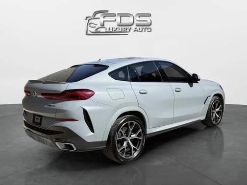 2025 BMW X6 xDrive40i
