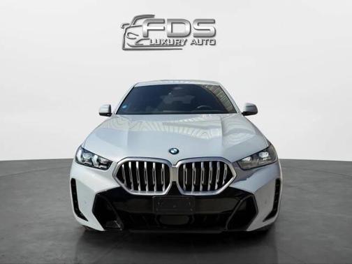 2025 BMW X6 xDrive40i