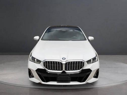 Mineral White Metallic 2026 BMW 530 530i 4dr Sedan