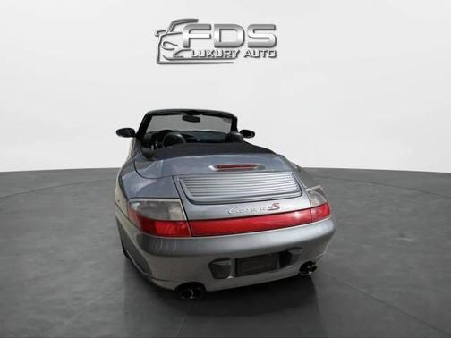 2004 Porsche 911 Carrera 4