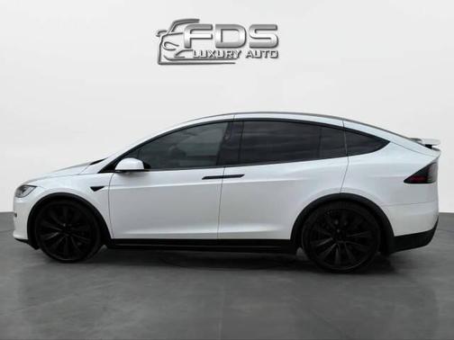 2023 Tesla Model X Standard Range