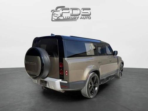 2024 Land Rover Defender 130 P300 S