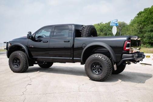 2024 RAM 2500 Laramie Crew Cab 4x4 6'4' Box