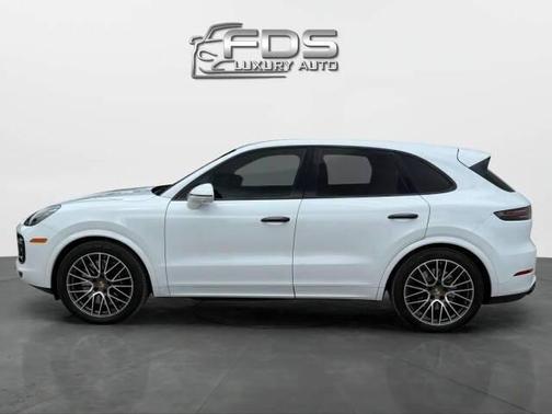 2023 Porsche Cayenne Turbo