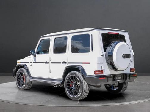 MANUFAKTUR Moonlight White Metallic 2024 Mercedes-Benz AMG G 63 4MATIC