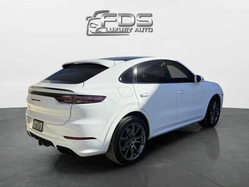 2023 Porsche Cayenne Turbo