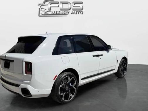 2025 Rolls-Royce Cullinan 