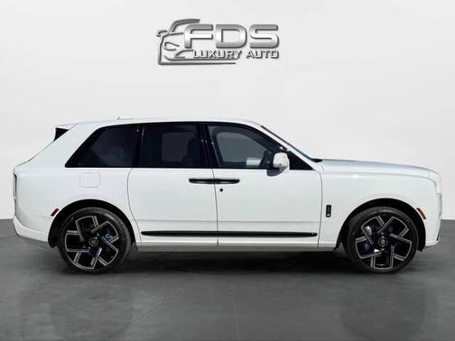 2025 Rolls-Royce Cullinan 
