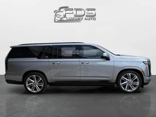 2025 Cadillac Escalade ESV Sport