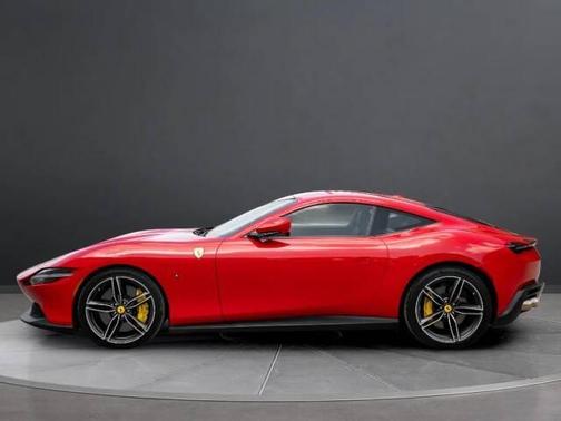 Rosso Corsa 2022 Ferrari Roma Base 2dr Coupe