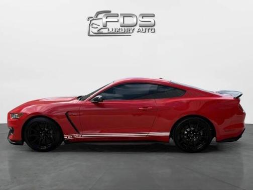 2017 Ford Shelby GT350 Base
