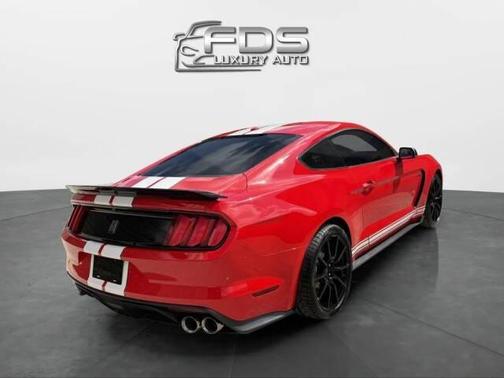 2017 Ford Shelby GT350 Base