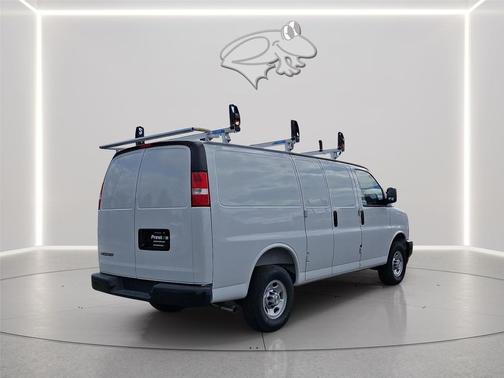 Summit White 2025 Chevrolet Express 2500 LT