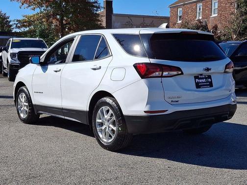 2022 Chevrolet Equinox LS