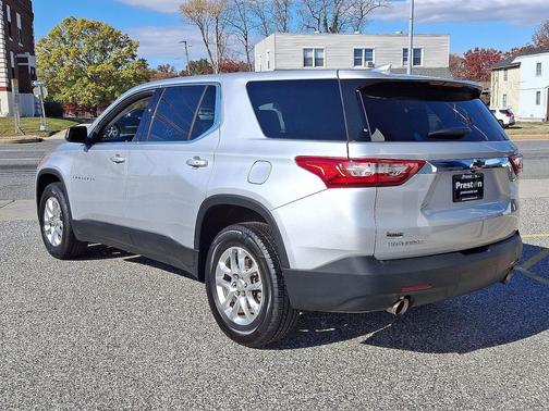 2021 Chevrolet Traverse LS