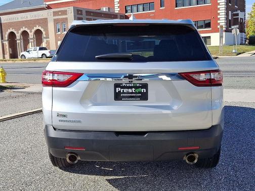 2021 Chevrolet Traverse LS