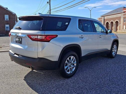 2021 Chevrolet Traverse LS