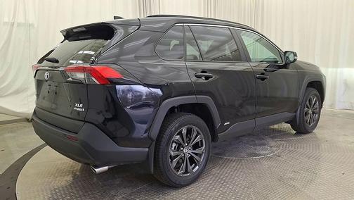 2023 Toyota RAV4 Hybrid XLE Premium