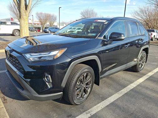 2023 Toyota RAV4 Hybrid XLE Premium