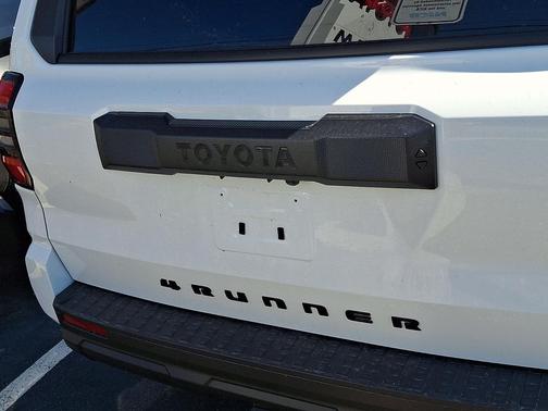 Ice Cap 2026 Toyota 4Runner SR5