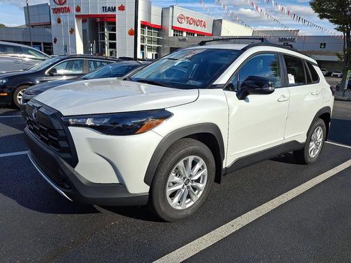 2026 Toyota Corolla Cross LE