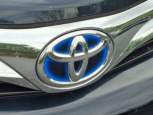 2014 Toyota Camry Hybrid XLE