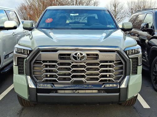 2026 Toyota Tundra Hybrid Platinum