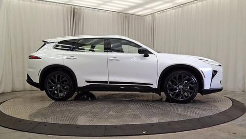 2025 Toyota Crown Signia Limited