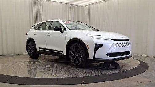 2025 Toyota Crown Signia Limited