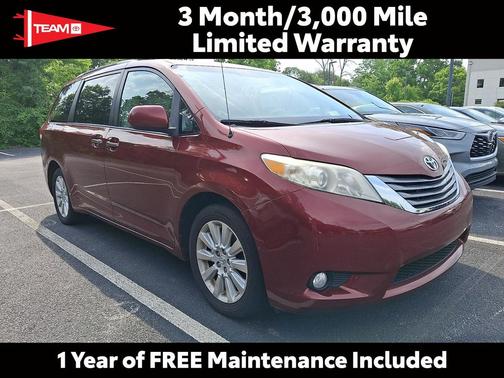 Salsa Red Pearl 2014 Toyota Sienna XLE