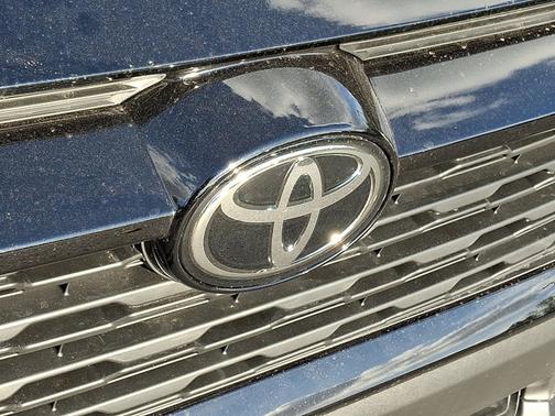 2025 Toyota RAV4 Hybrid Woodland Edition