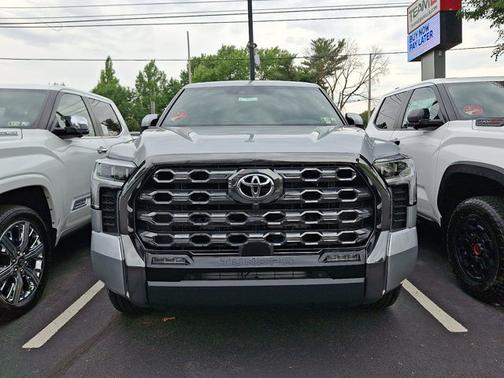 2025 Toyota Tundra Platinum Hybrid
