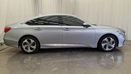 Lunar Silver Metallic 2018 Honda Accord EX-L