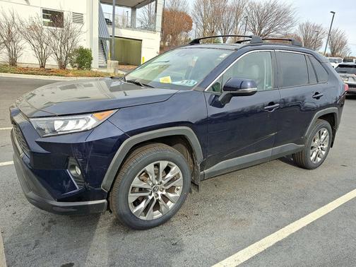 2020 Toyota RAV4 XLE Premium