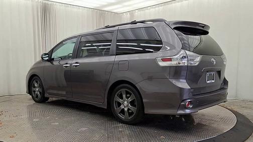 2017 Toyota Sienna SE