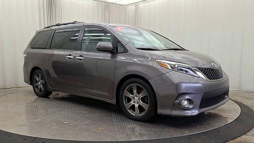 2017 Toyota Sienna SE