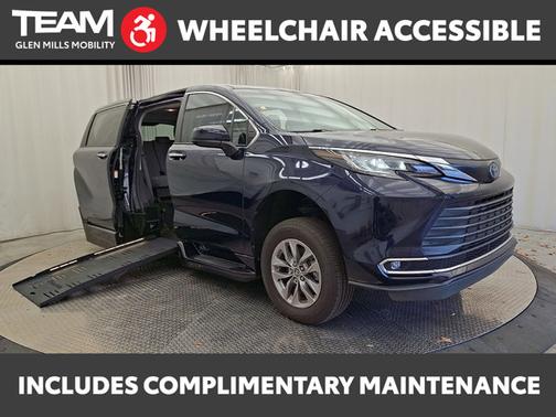 2022 Toyota Sienna XLE
