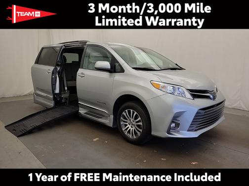 2019 Toyota Sienna XLE