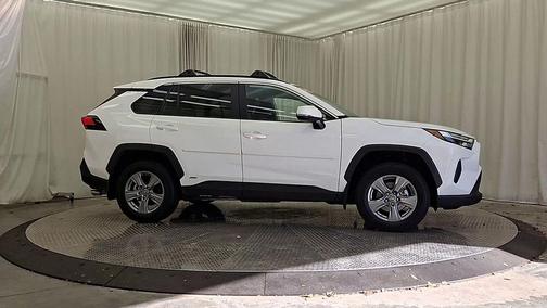 2023 Toyota RAV4 Hybrid LE