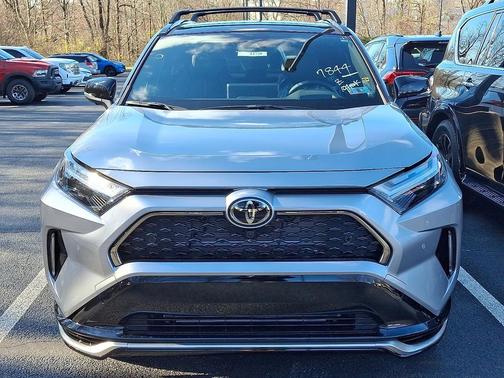 2025 Toyota RAV4 Hybrid SE