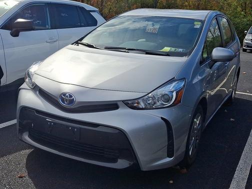 2017 Toyota Prius v Two