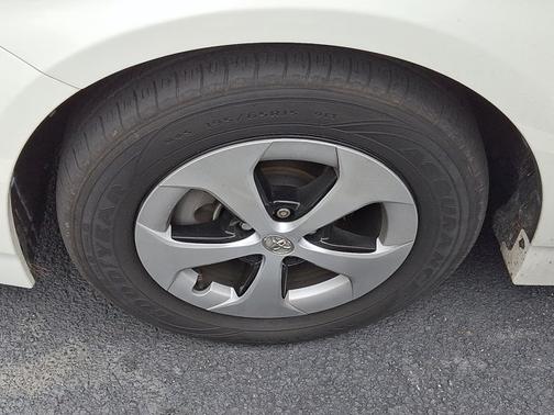 2014 Toyota Prius Four