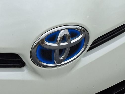 2014 Toyota Prius Four