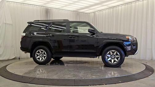 2024 Toyota 4Runner TRD Off Road