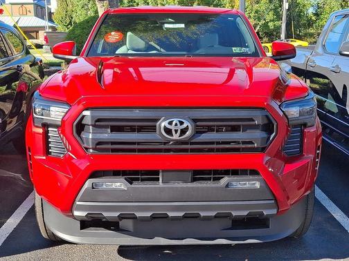 2025 Toyota Tacoma SR5