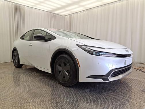 2024 Toyota Prius Prime SE