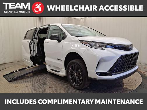2025 Toyota Sienna XSE