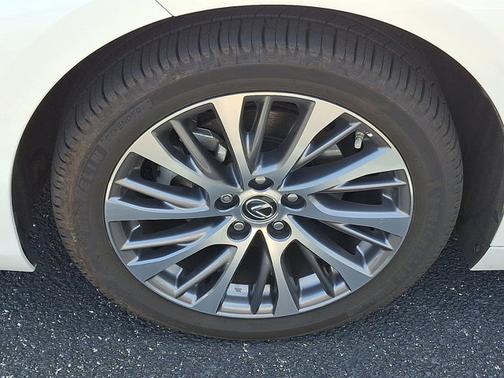 2020 Lexus ES 350 Base