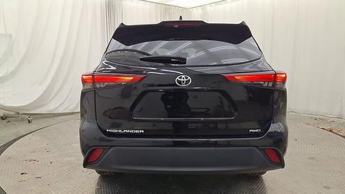 2022 Toyota Highlander L